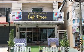 Cafe Nana Hotel